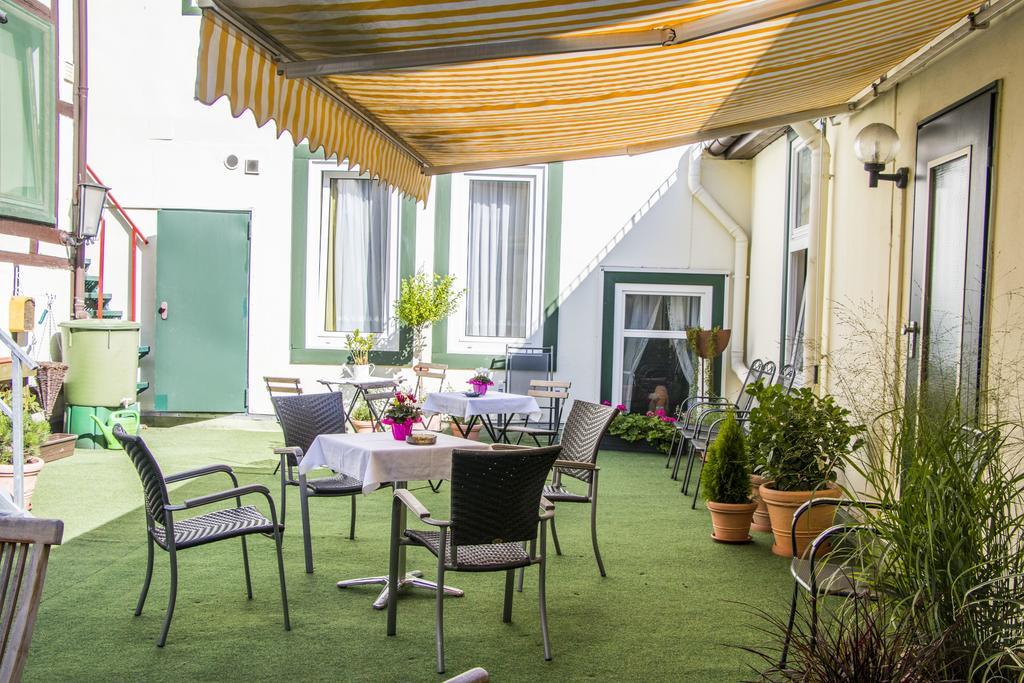 נורטהיים Hotel Deutsches Haus מראה חיצוני תמונה